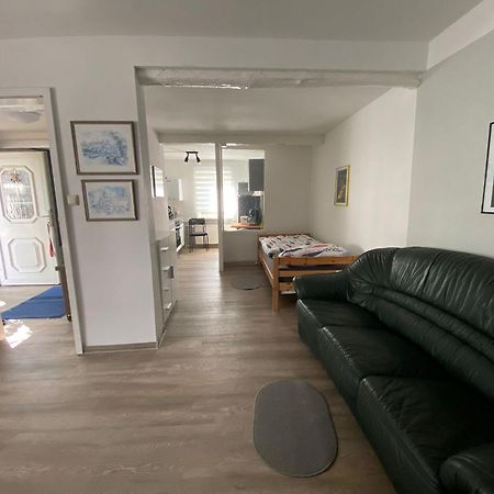Ferienwohnung Mit Separatem Eingang Und Parkplatz, Ideal Fuer Handwerker Und Geschaeftsreisende Dorf Mecklenburg Exterior foto